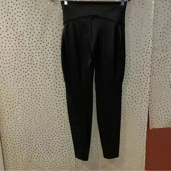 SPANX Faux Leather Quilted Leggings - Picture 7 of 8
